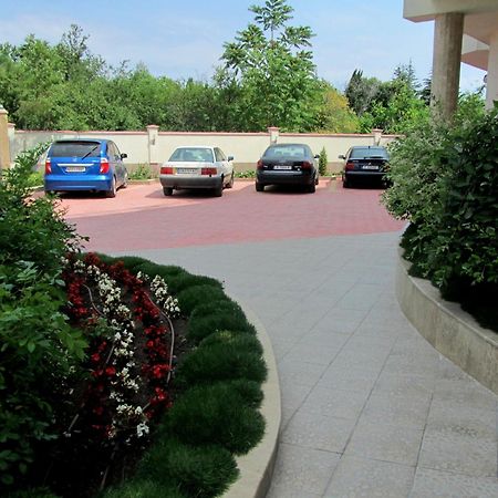 Адена Трейд Еоод Chernomorets Buitenkant foto